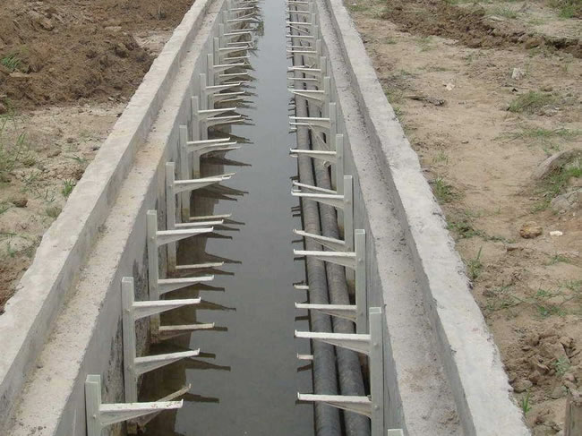 西安玻璃鋼電纜支架安裝現(xiàn)場(chǎng)